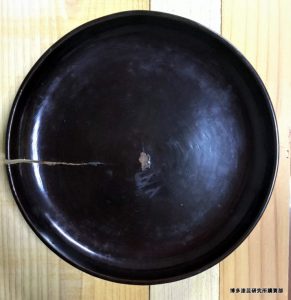 われた漆皿